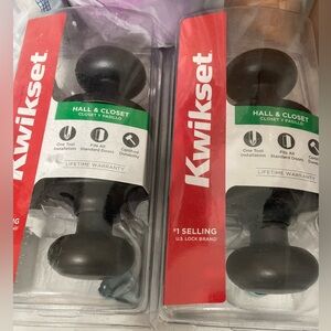 New Kwikset Hall & Closet Door Knob Set